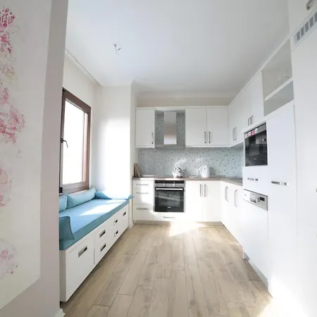 Apartment Posh- 2 Bedroom Private Pool Garden Floor Bodrum