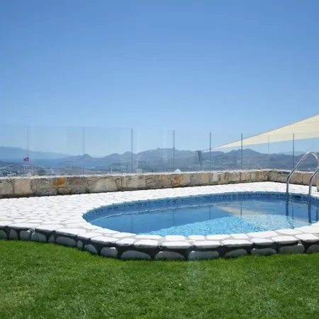 Appartement Posh-2 Br Private Pool Garden Floor
