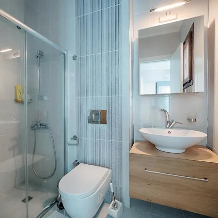 Posh-2 Br Private Pool Garden Floor Appartement Bodrum
