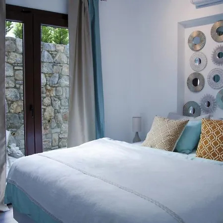 Posh- 2 Bedroom Private Pool Garden Floor * Bodrum